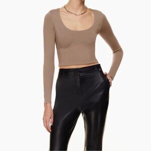 aritzia babaton contour scoop neck long sleeve top womens XL crop Deep taupe
